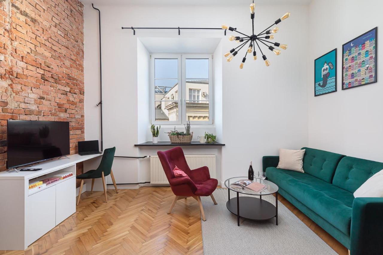 Stylowe Studio Z Antresola Warszawa Luaran gambar