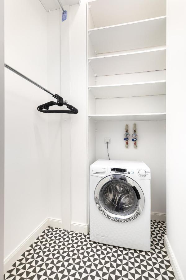 Stylowe Studio Z Antresola Warszawa Luaran gambar